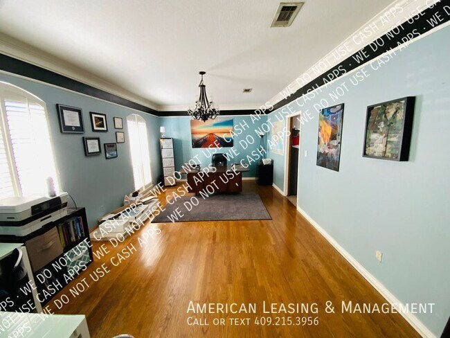 Building Photo - 4820 Edgewood Ln