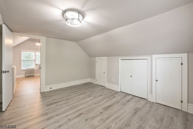 Building Photo - 204 Forest St