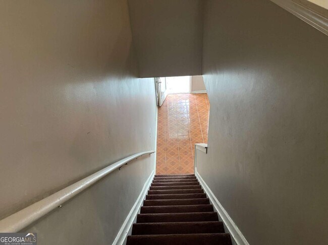 Building Photo - 6206 Flat Trce