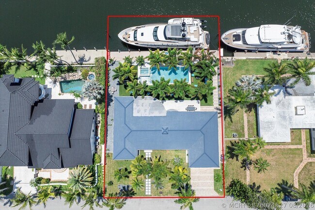 Building Photo - 207 Royal Palm Dr