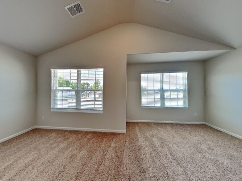 Building Photo - 279 Royal Mdw Dr