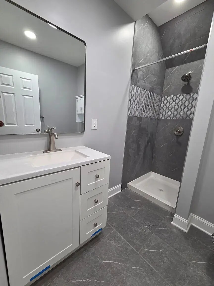 Building Photo - 241 16th Ave