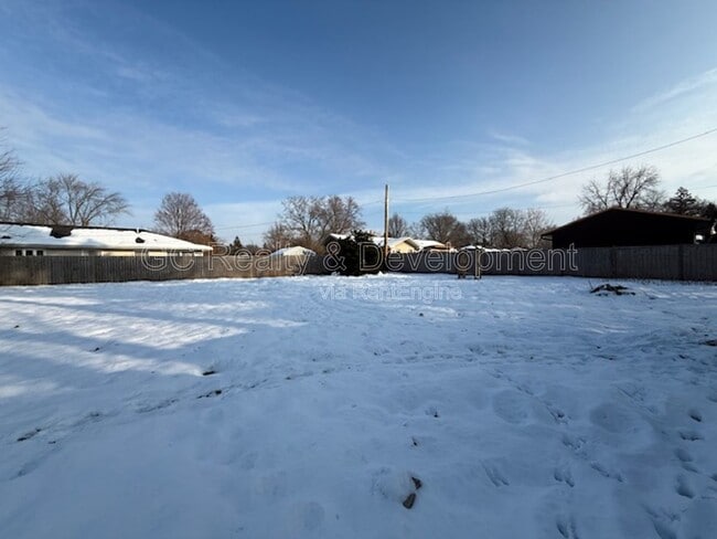 Building Photo - 838 Whitlock Ave