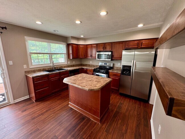 Building Photo - Move-In Ready Wexford Home Featuring Modern Updates and an Attached Two-Car