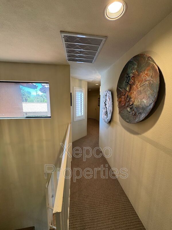 Building Photo - 38297 Crocus Ln