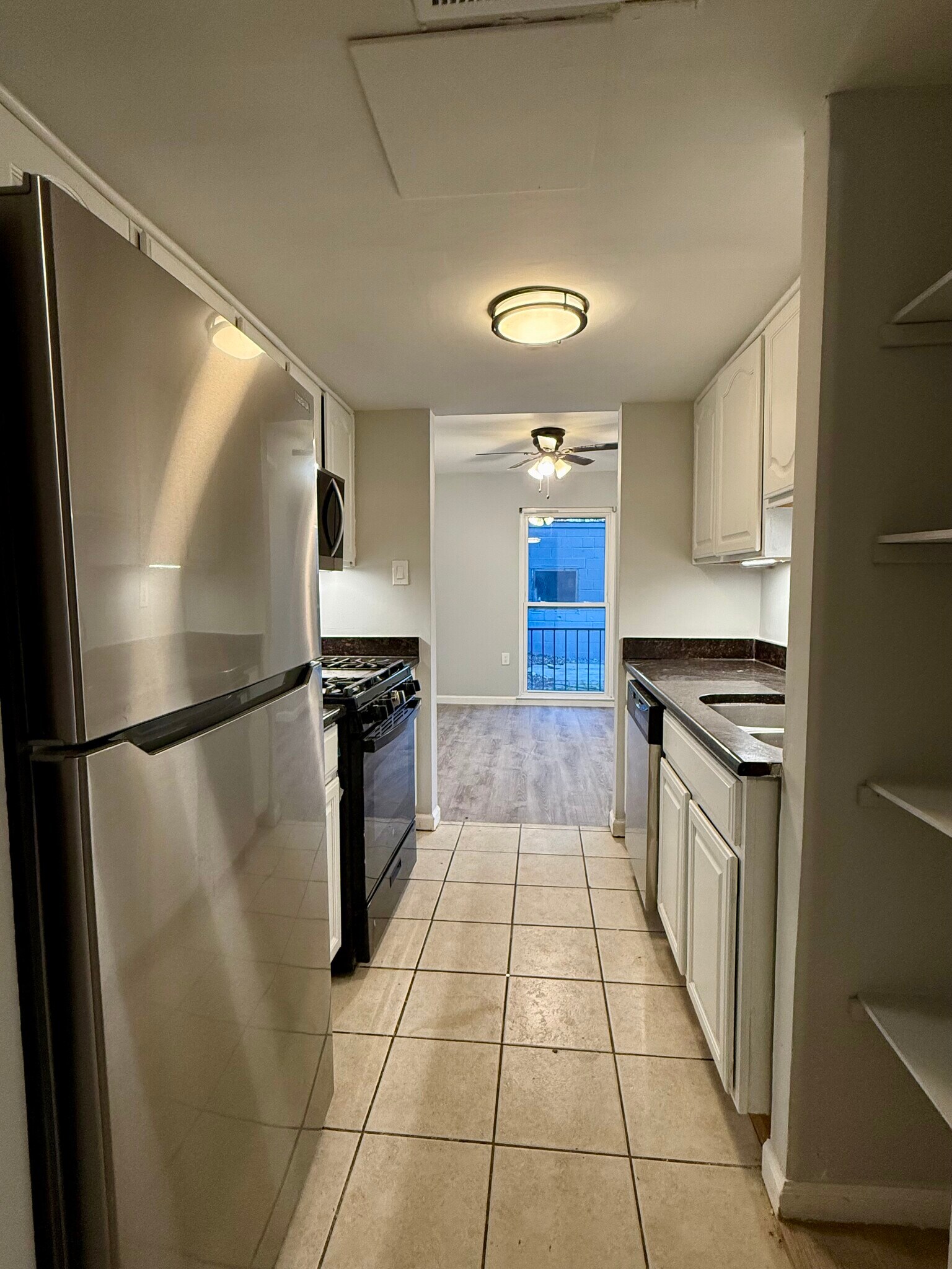 Building Photo - 238 Stevenson Sq