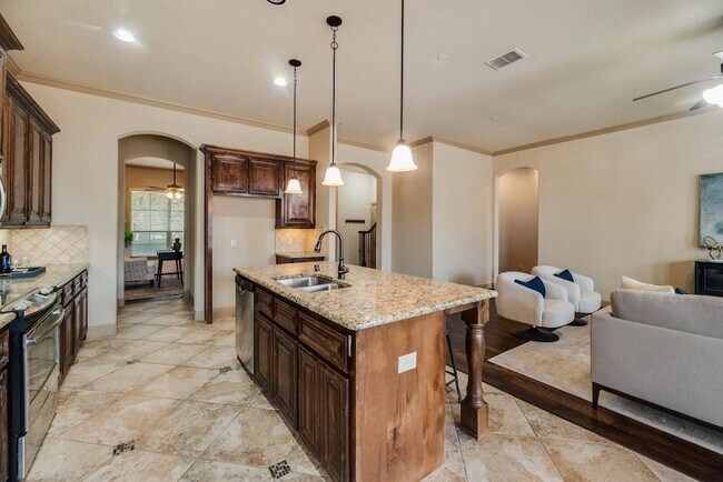 Building Photo - 929 Lake Meadow Ln