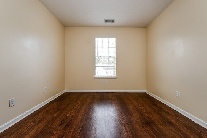 Building Photo - 1091 Wynnbrook Ln