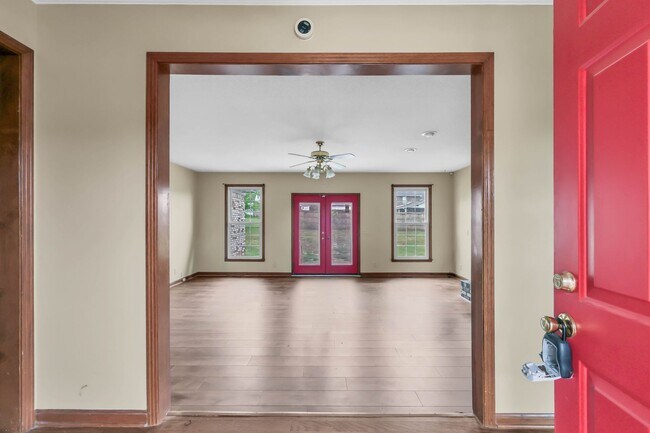 Building Photo - 532 Brentwood Cir