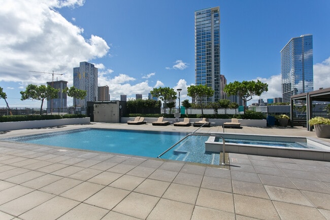 Building Photo - 1009 Kapiolani Blvd