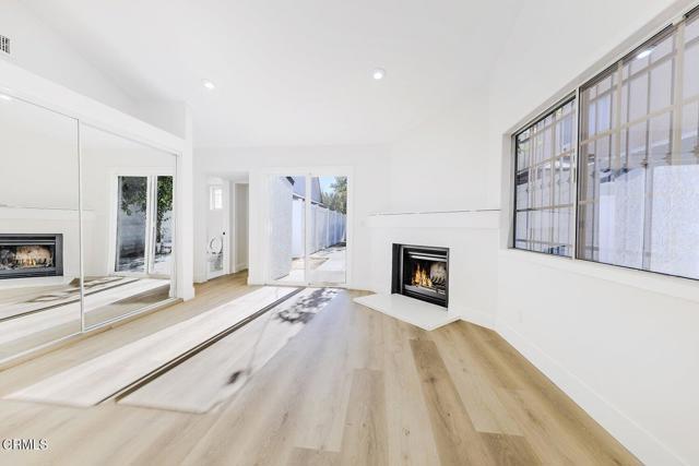 Building Photo - 19314 Valerio St