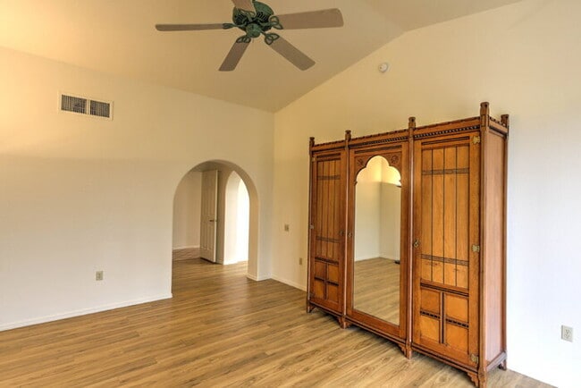 Building Photo - San Ignacio Vistas - Green Valley (Age Restricted community, at least one person must be 55 or ol...