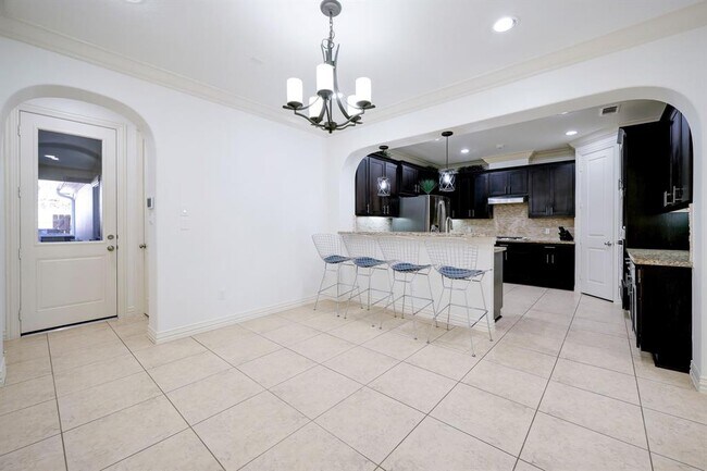 Building Photo - 14470 Summerleaf Ln
