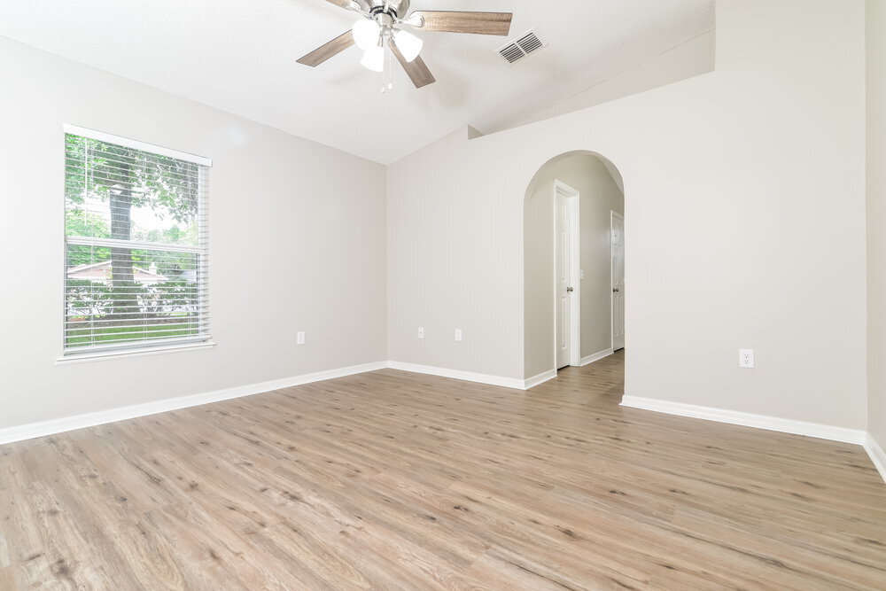 Building Photo - 1608 Sterns Dr