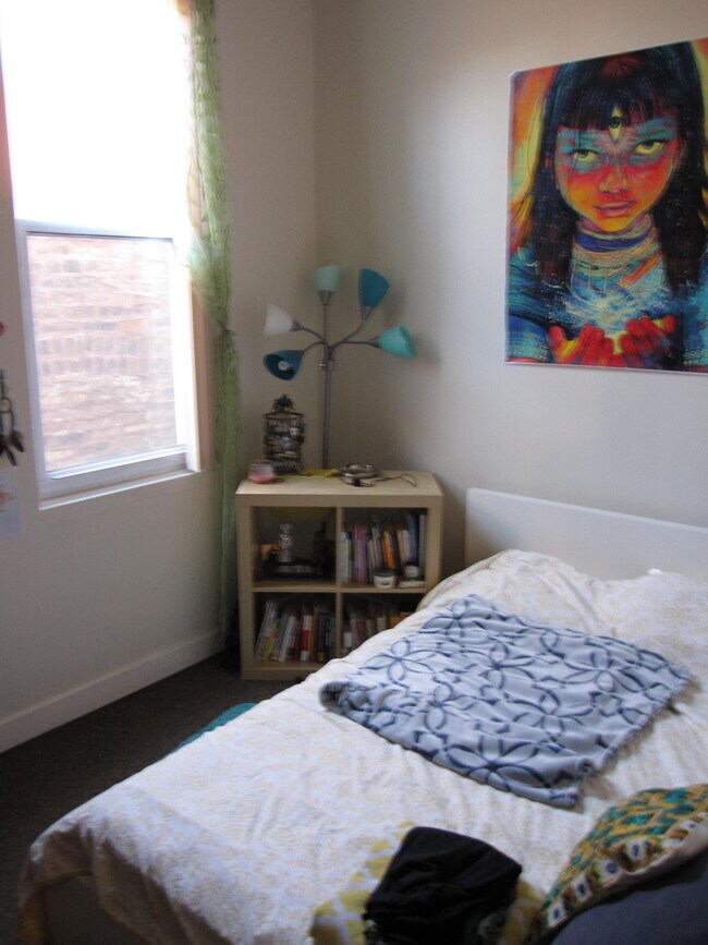 Building Photo - 822 S Loomis St