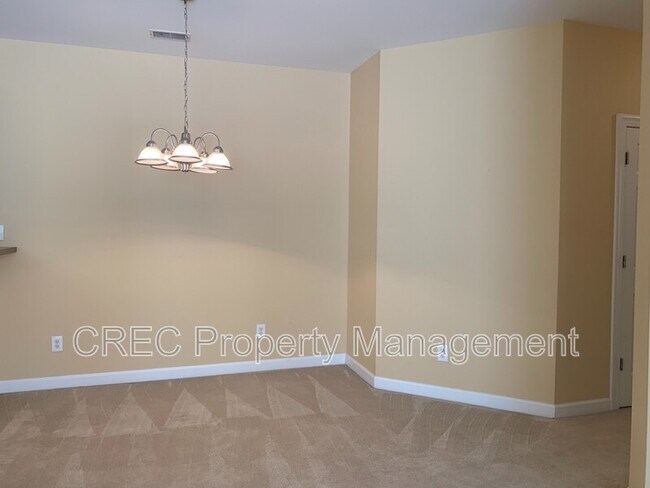 Building Photo - 1415 Belcourt Ln