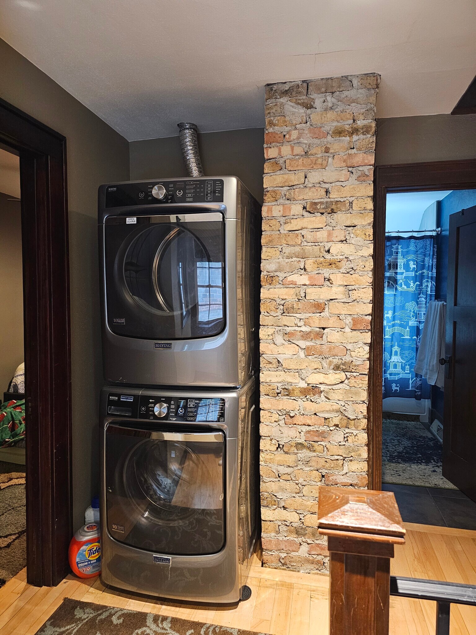 Laundry upstairs - 521 Memphis Ave