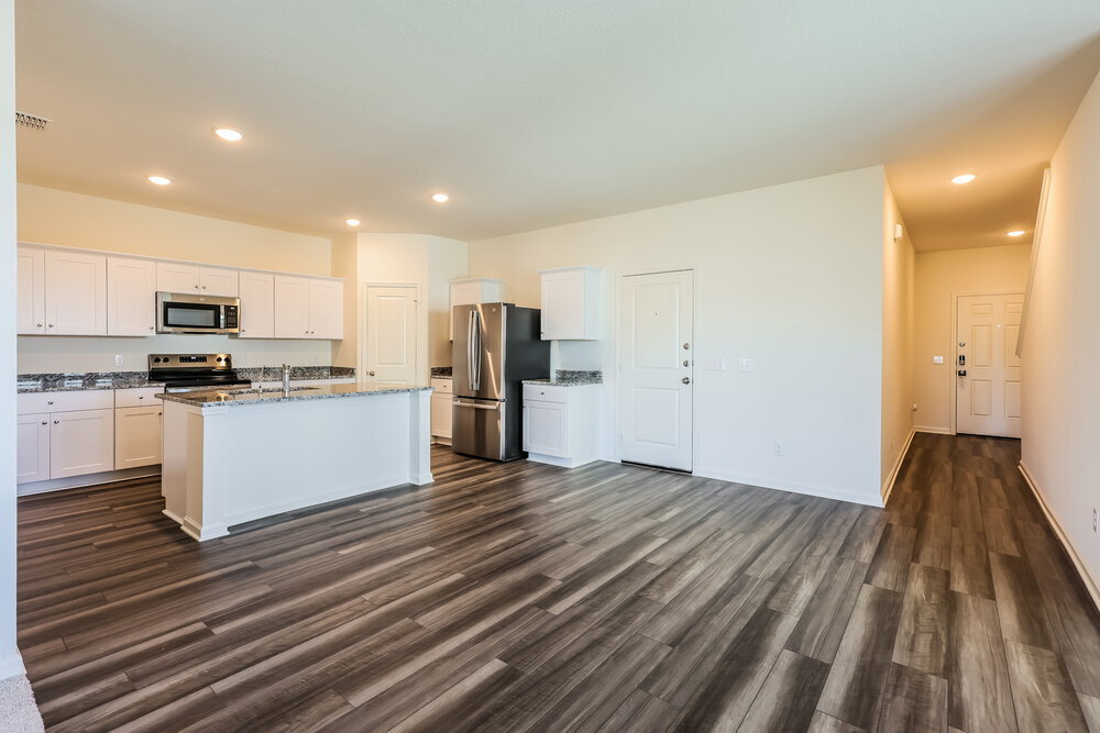 Building Photo - 5717 Texas Palm Dr