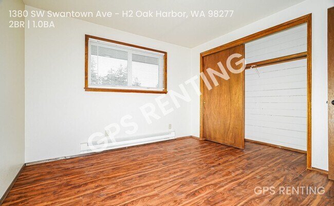 Building Photo - 1380 SW Swantown Ave