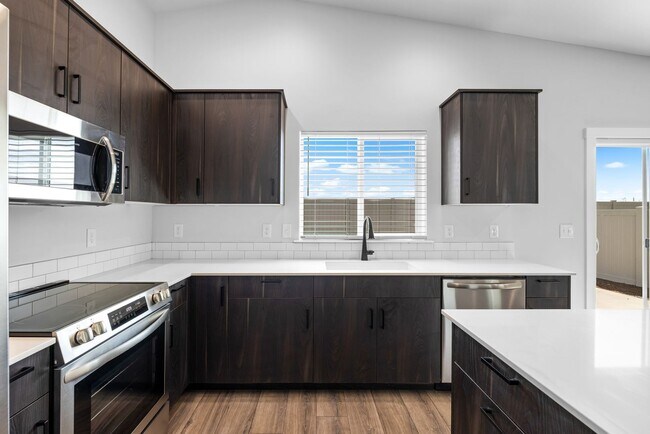 Building Photo - New Meridian Home with Vaulted Great Room and Extra Garage Space