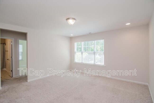 Building Photo - 1012 Laurel Twist Rd