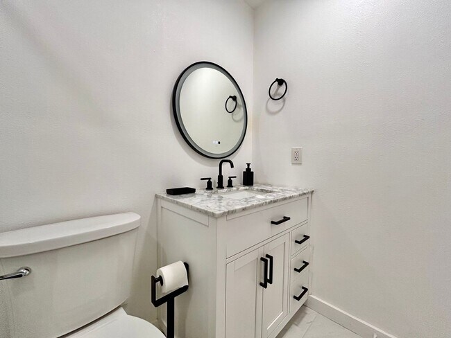 Building Photo - 3018 S 1st St