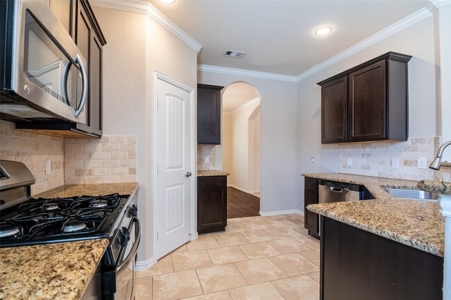 Building Photo - 1610 Juniper Knoll Way