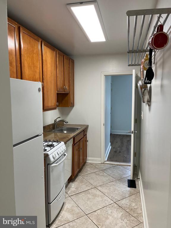 Building Photo - 4009 8th St NE