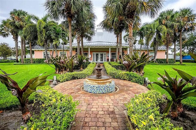 Building Photo - 5132 Beach Dr SE
