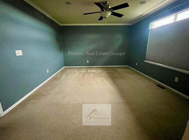 Building Photo - 7215 Edgebrook Dr