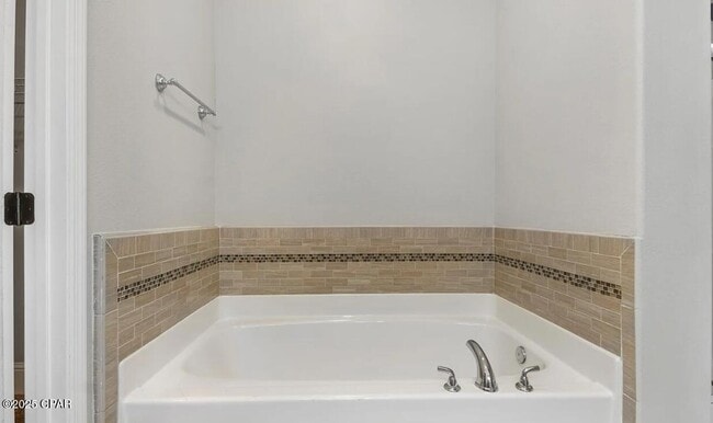 Building Photo - 102 Pura Vida Ct