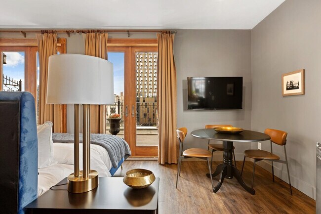 Building Photo - 100 Orchard St