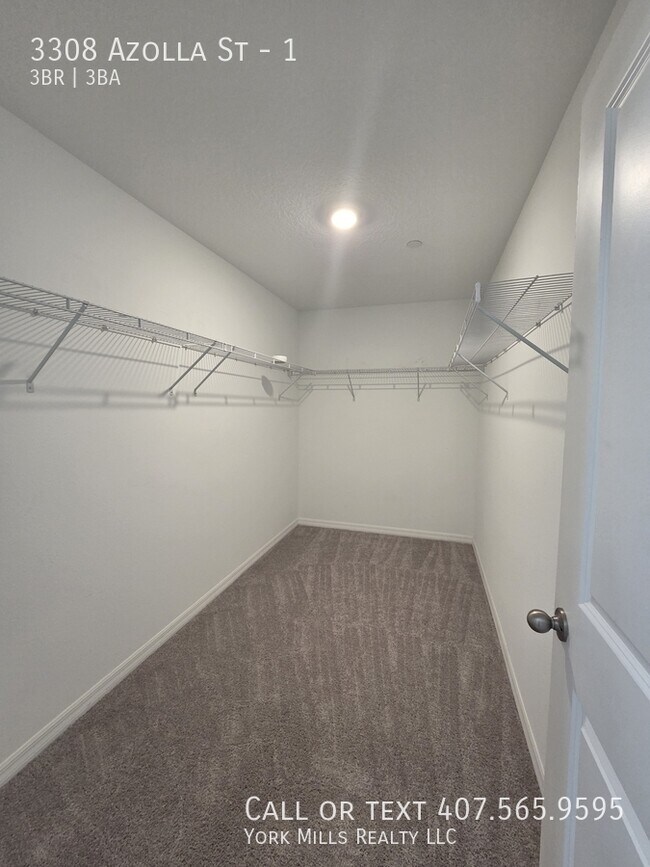 Building Photo - 3308 Azolla St