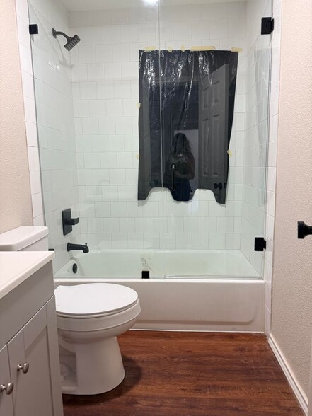 Building Photo - 4026 Dixon Cir