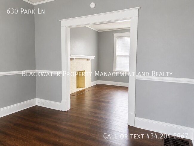 Building Photo - 630 Park Ln