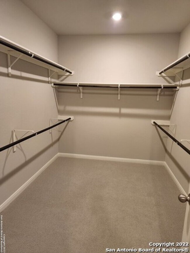 Building Photo - Scenic Crest off Boerne Stage Rd