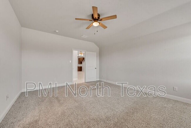 Building Photo - 512 Tartane Dr