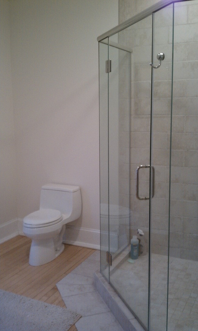 MASTER BATHROOM - 1501 N Cass St