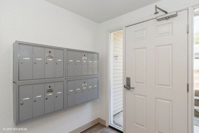 Building Photo - $995 | 2 Bedroom, 1 Bathroom Apartment | No Pets | Available for August 1st, 2026 Move In!