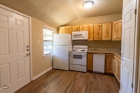 Building Photo - 1704 Fairfax Ave