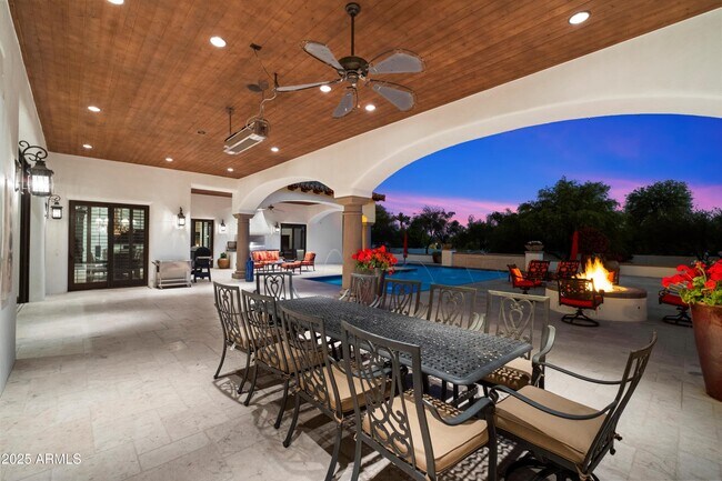 Building Photo - 8515 E Sutton Dr