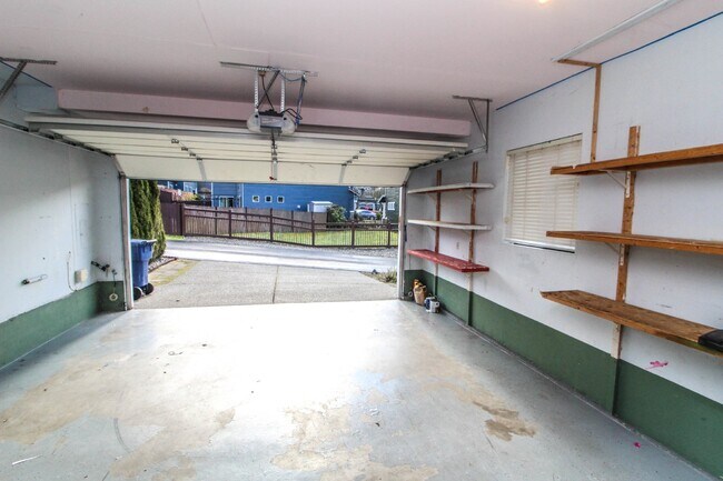 Building Photo - COMING SOON! Beautiful and modern two stor...