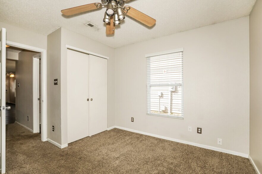 Building Photo - 14428 Black Farm Dr