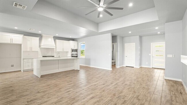 Building Photo - 213 Olde Ml Ct