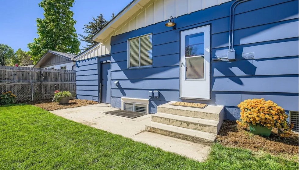 Building Photo - 604 Colorado St