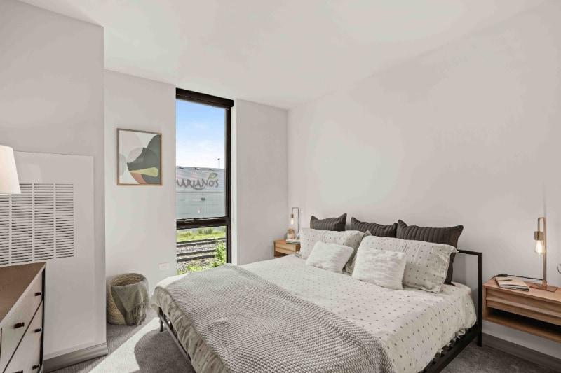 Building Photo - 2151 N Elston Ave