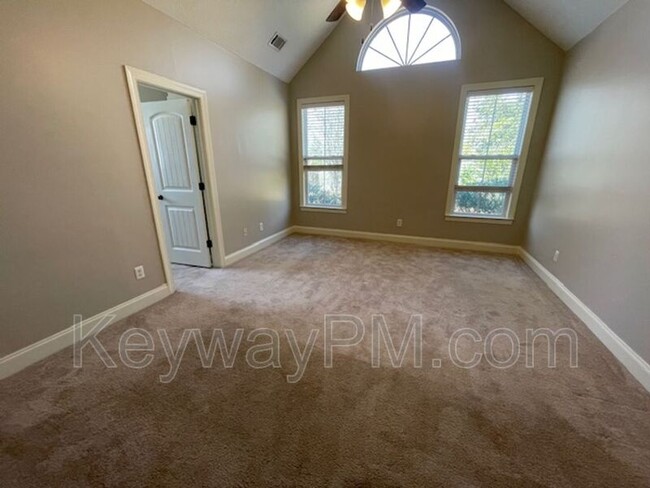 Building Photo - 505 Jutland Way