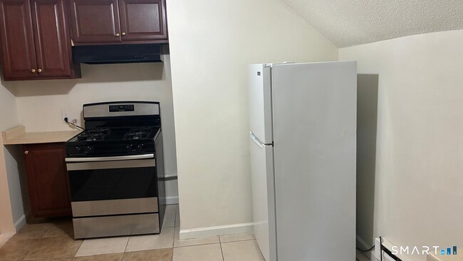 Building Photo - 54 North Ave