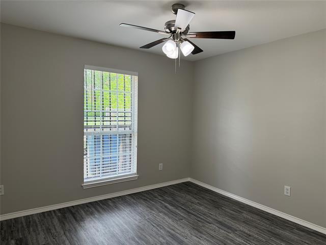 Building Photo - 3332 Navaro St