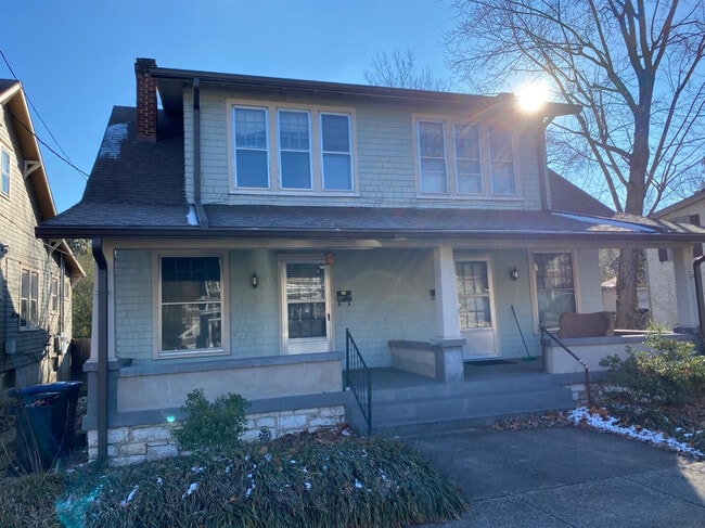 Primary Photo - 423 Steele St